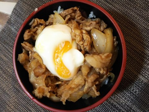 博多ニワカそうすで豚丼